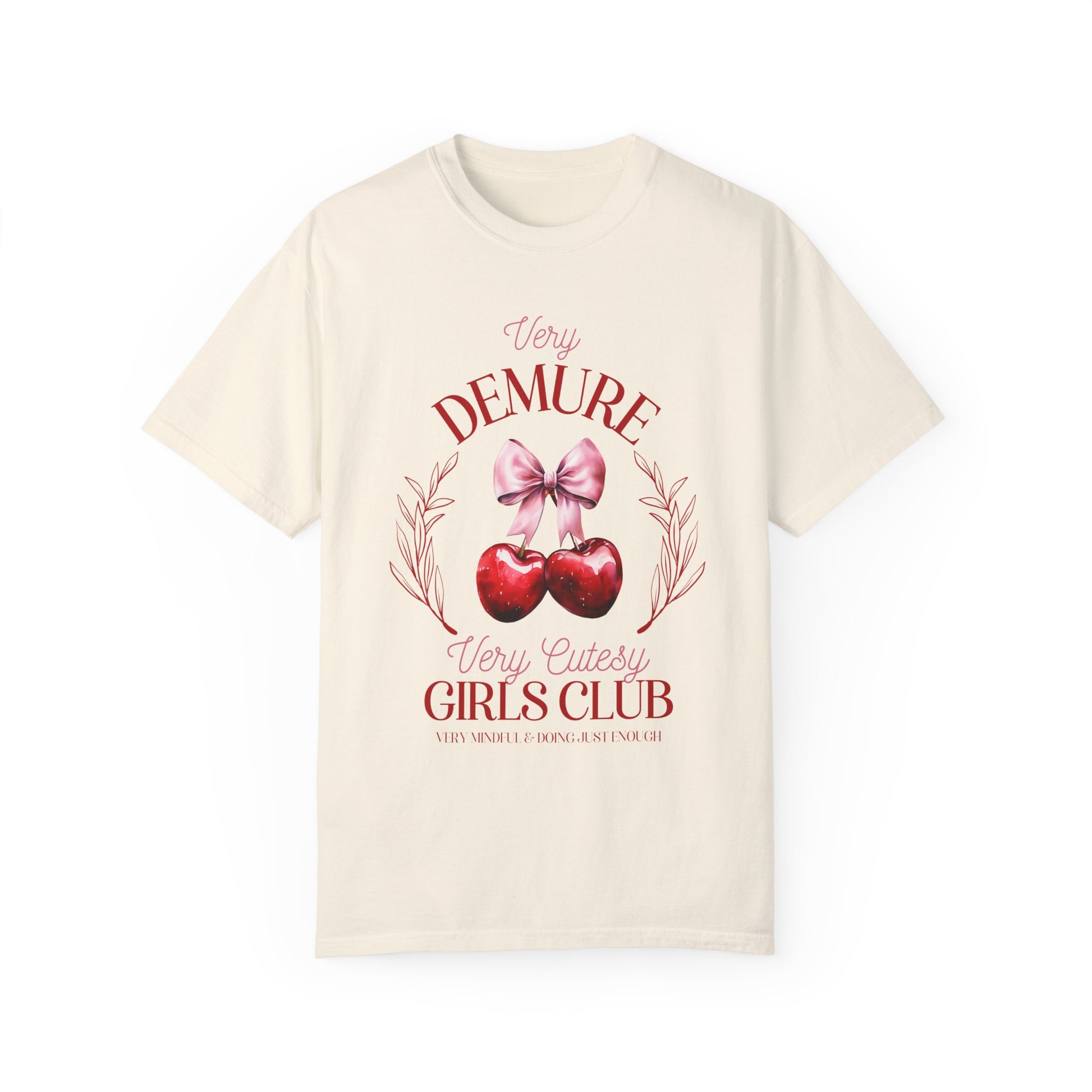 VERY DEMURE TEE - FANGIRL SWAG