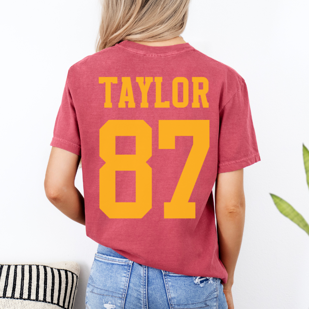 LOVING HIM WAS RED TEE - FANGIRL SWAG