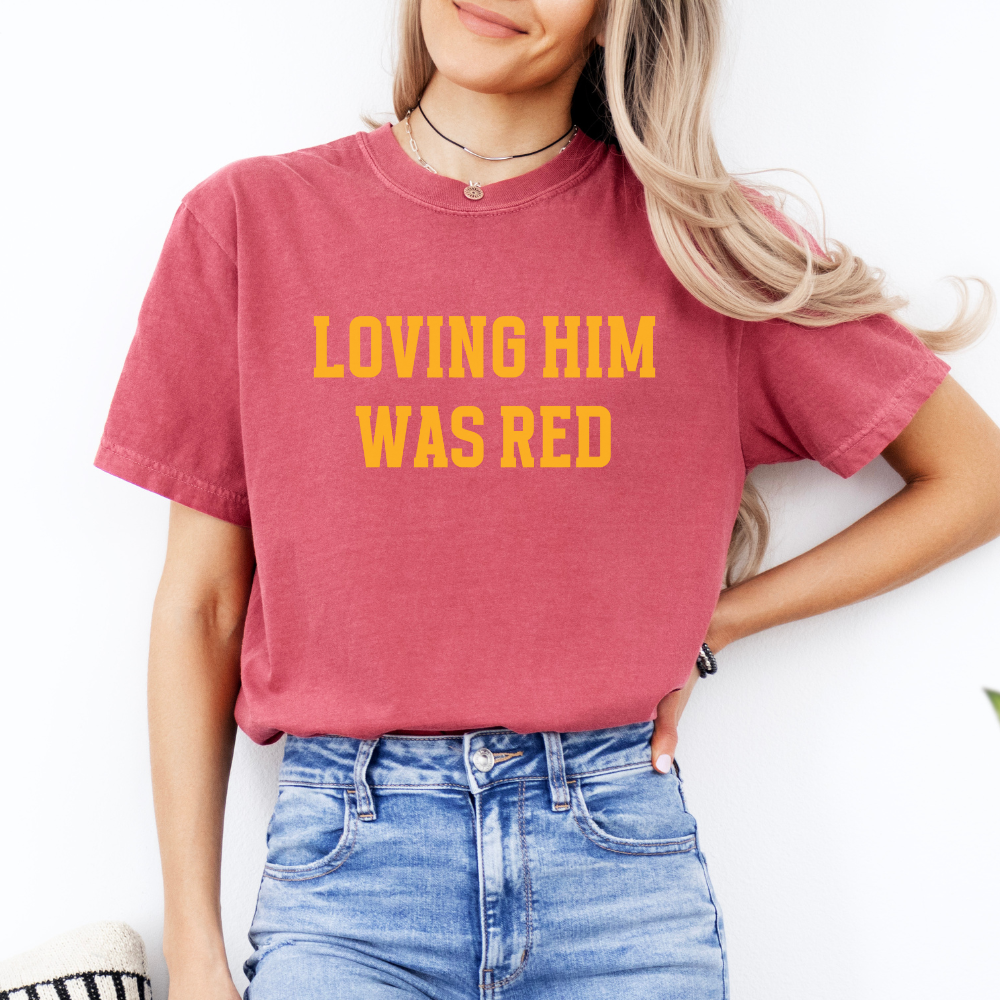 LOVING HIM WAS RED TEE - FANGIRL SWAG
