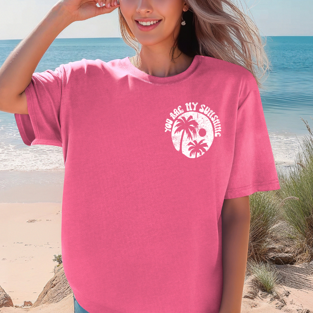 SUNSHINE TEE - FANGIRL SWAG