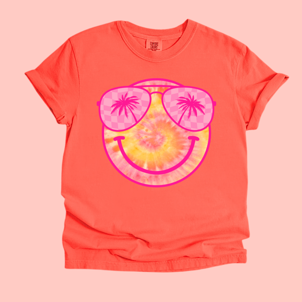 TIE DYE SMILEY TEE - FANGIRL SWAG