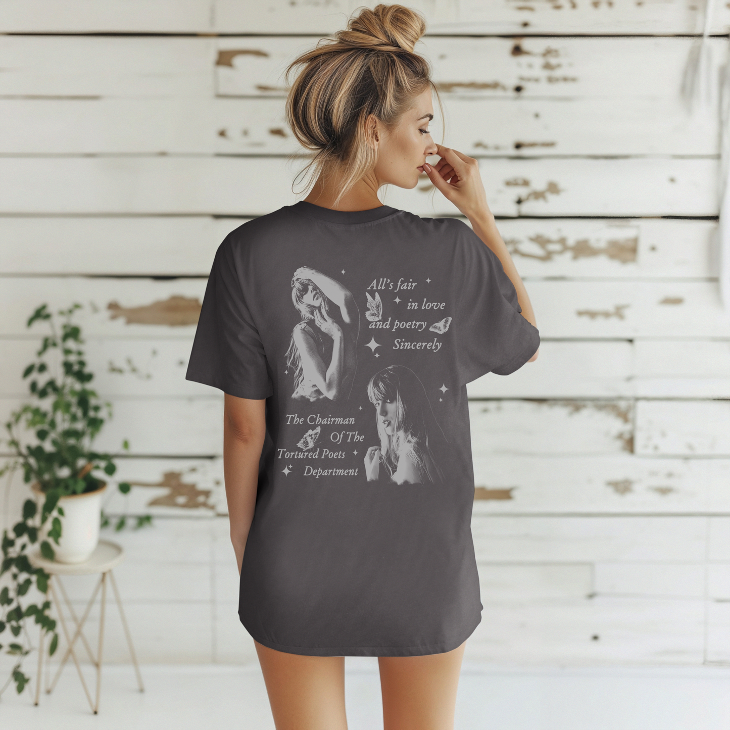 ALL'S FAIR IN LOVE AND POETRY TEE - FANGIRL SWAG