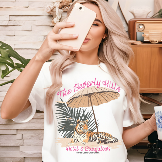 THE BEVERLY HILLS HOTEL TEE - FANGIRL SWAG