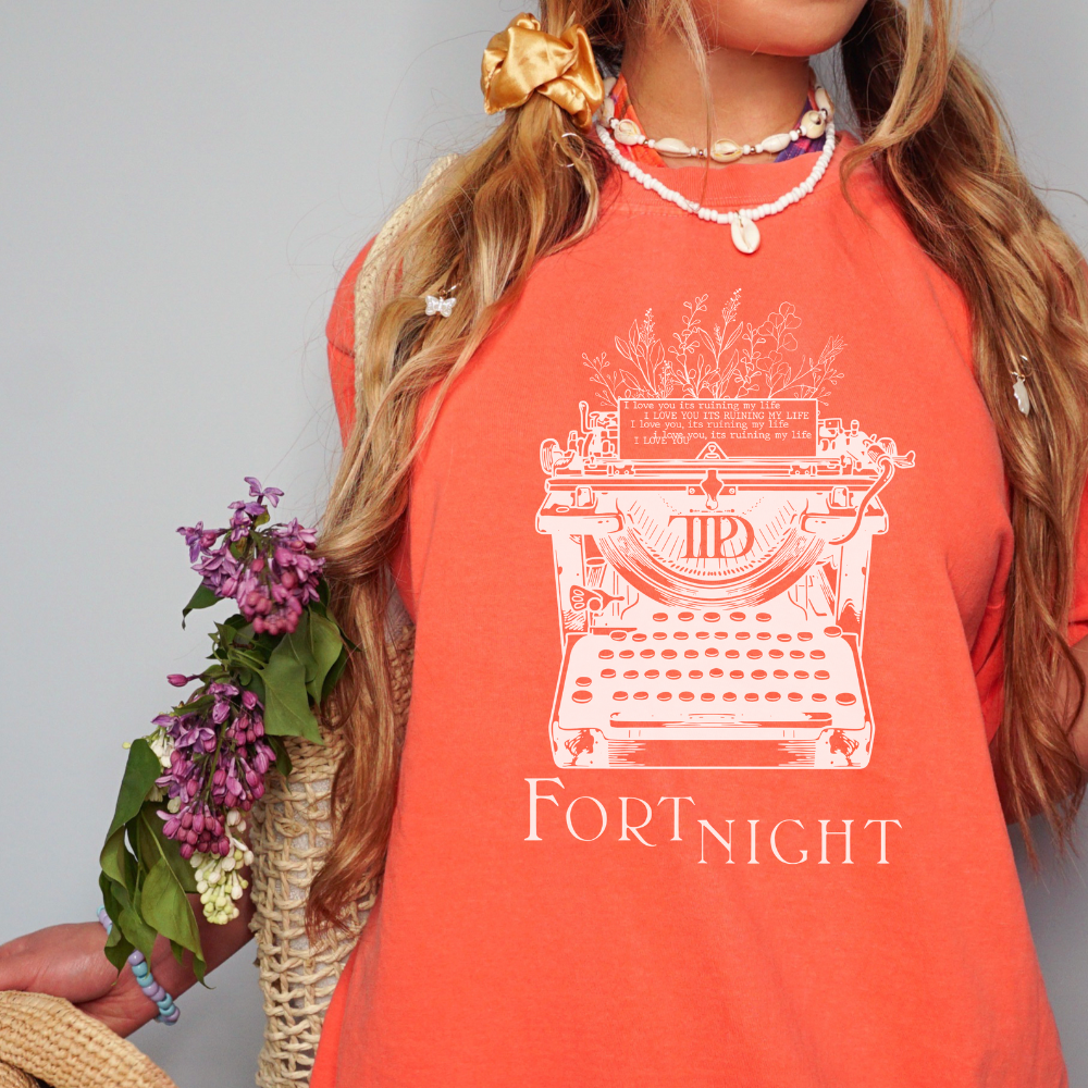 FORT NIGHT TEE - FANGIRL SWAG